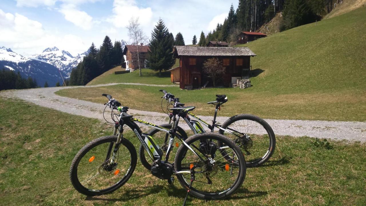 Alpenherz Apartments Sankt Gallenkirch Exteriör bild